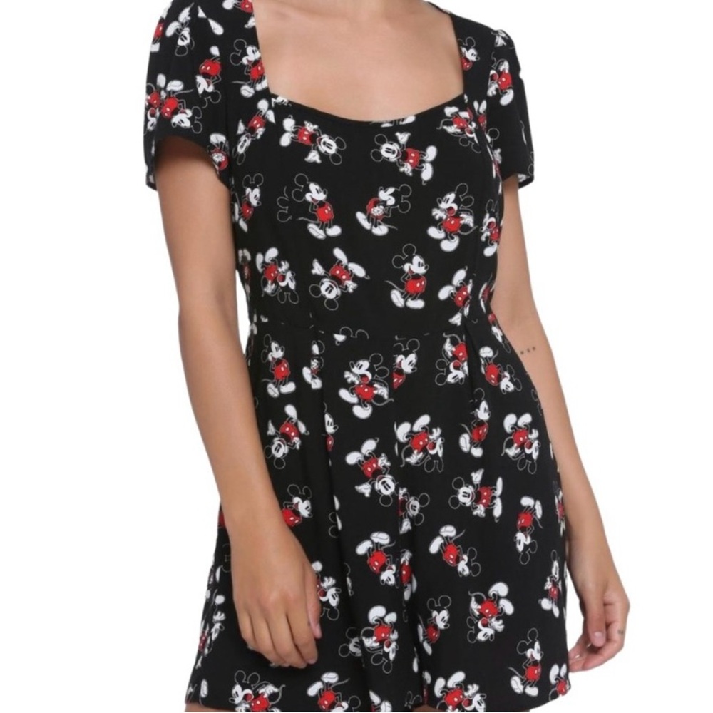 NWT Hot Topic Disney Mickey Mouse Romper Size Large